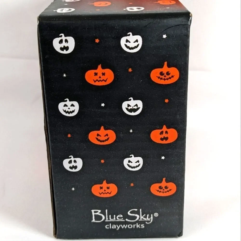 New In Box Blue Sky Clayworks 2022 Happy Halloween Ghosts Salt And Pepper Set